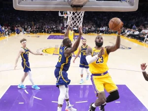 LeBron James Surpasses Kareem: A New Era of Scoring in the NBA