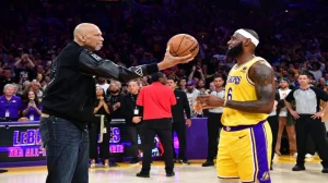 LeBron James Surpasses Kareem: A New Era of Scoring in the NBA