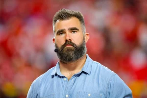 jason-kelce-apology-phone